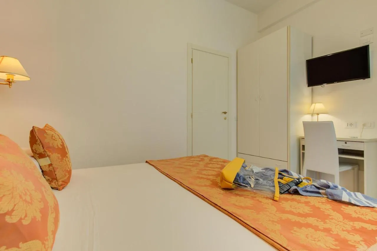 ***  Hotel Nanni - Dependance Bellaria-Igea Marina Italy